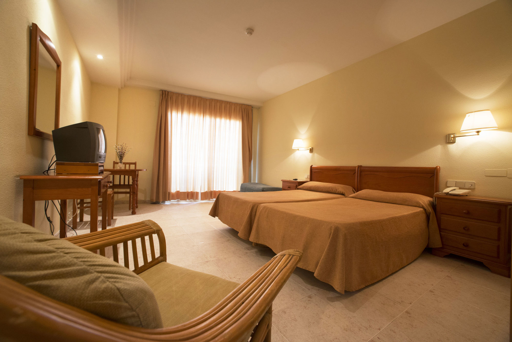 Hotel Tres Anclas Gandía Kültér fotó