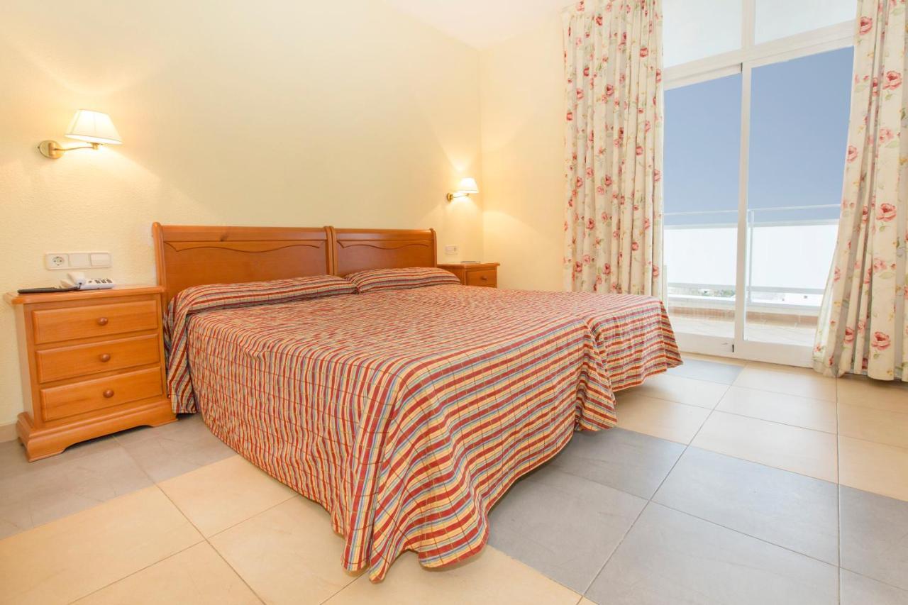 Hotel Tres Anclas Gandía Kültér fotó